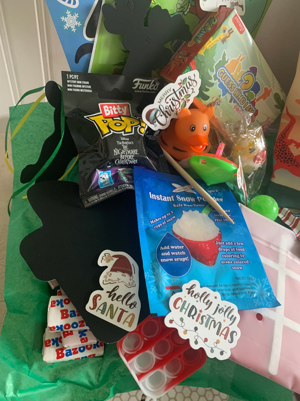 Curated Folkmanis® Puppet Gift Box | Great Smoky Mountain Set | Christmas Gift Box for Kids (Ages 3+): Holiday Surprise Set (Copy) (Copy)