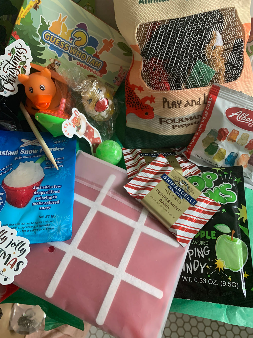 Curated Folkmanis® Puppet Gift Box | Great Smoky Mountain Set | Christmas Gift Box for Kids (Ages 3+): Holiday Surprise Set (Copy) (Copy)