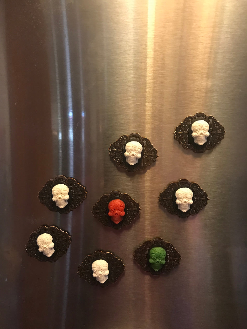 Magnet | Cameo Filigree | Sugar Skull - White